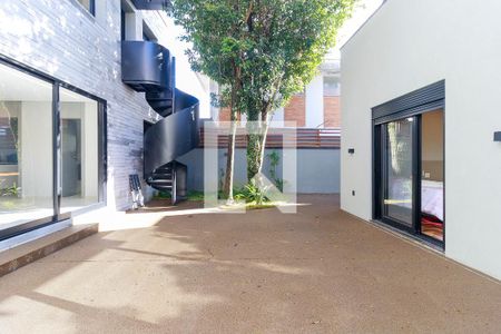 Casa à venda com 399m², 3 quartos e 4 vagas Casa à venda com 399m², 3 quartos e 4 vagasÁrea Externa