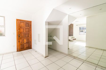 Sala de apartamento para alugar com 3 quartos, 70m² em Castelo, Belo Horizonte