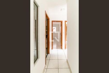 Corredor de apartamento para alugar com 3 quartos, 70m² em Castelo, Belo Horizonte