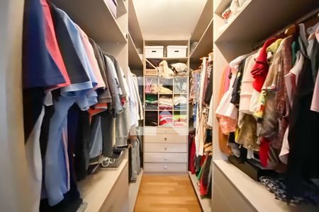 Apartamento à venda com 87m², 2 quartos e 2 vagasCloset