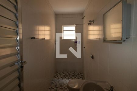 Banheiro de apartamento para alugar com 1 quarto, 50m² em Vila Maria Alta, São Paulo