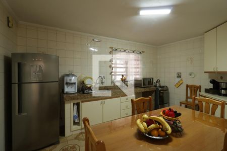 Casa à venda com 167m², 4 quartos e 2 vagasCozinha