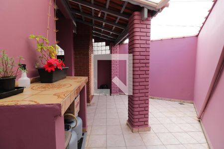 Casa à venda com 167m², 4 quartos e 2 vagasQuintal