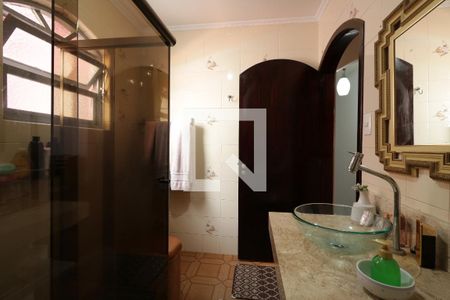 Casa à venda com 167m², 4 quartos e 2 vagasBanheiro Suite 1