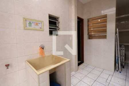 Casa à venda com 167m², 4 quartos e 2 vagasÁrea de Serviço Externa