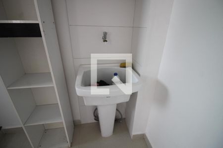 Área de Serviço de kitnet/studio para alugar com 1 quarto, 15m² em Vila Canero, São Paulo