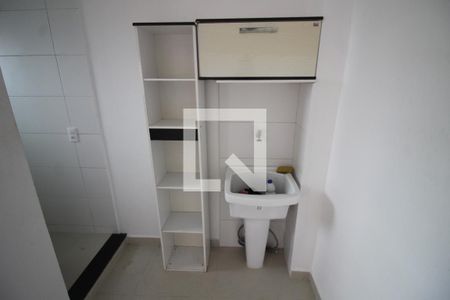 Área de Serviço de kitnet/studio para alugar com 1 quarto, 15m² em Vila Canero, São Paulo