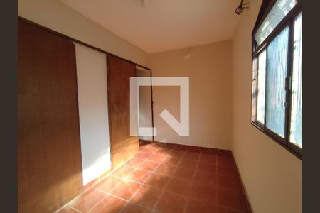 Quarto 2 de casa para alugar com 2 quartos, 50m² em Vila Pérola, Contagem