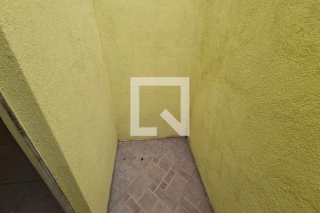 Casa para alugar com 50m², 1 quarto e 1 vaga Casa para alugar com 50m², 1 quarto e 1 vagaQuintal