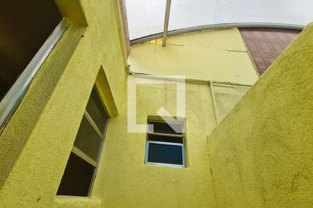 Casa para alugar com 50m², 1 quarto e 1 vaga Casa para alugar com 50m², 1 quarto e 1 vagaQuintal