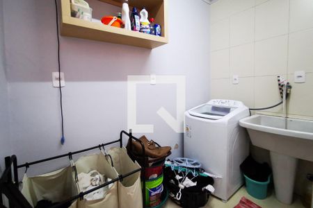 Casa à venda com 220m², 3 quartos e 4 vagas Casa à venda com 220m², 3 quartos e 4 vagasÁrea de Serviço