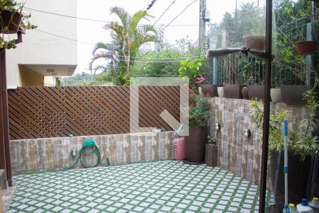 Casa de condomínio para alugar com 98m², 3 quartos e 2 vagas Casa de condomínio para alugar com 98m², 3 quartos e 2 vagasÁrea Externa
