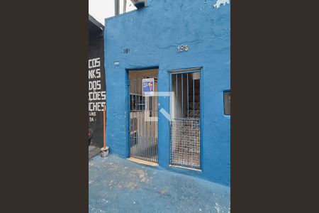 Casa para alugar com 86m², 2 quartos e sem vaga Casa para alugar com 86m², 2 quartos e sem vagaFachada