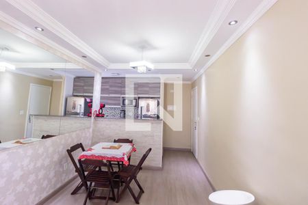 Sala de apartamento à venda com 2 quartos, 47m² em Quitaúna, Osasco