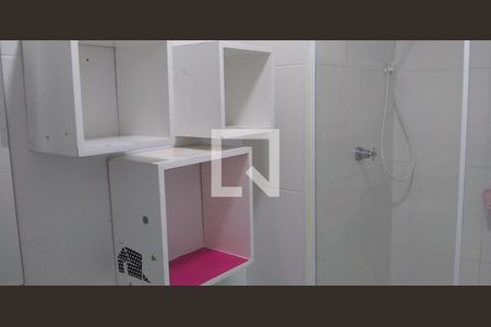 Apartamento para alugar com 34m², 1 quarto e sem vagaDetalhe do banheiro