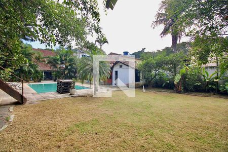 Casa à venda com 400m², 6 quartos e 4 vagasQuintal