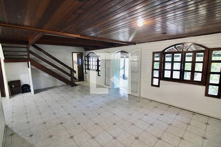 Sala de casa à venda com 6 quartos, 400m² em Vargem Grande, Rio de Janeiro