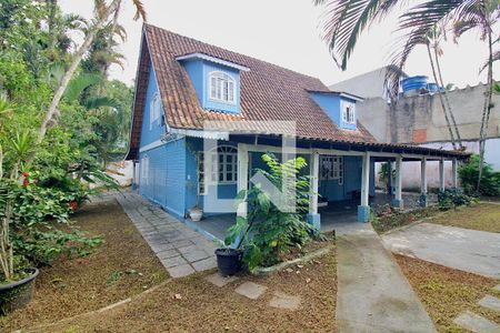 Casa à venda com 400m², 6 quartos e 4 vagasFachada da casa 1