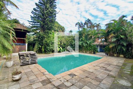 Casa à venda com 400m², 6 quartos e 4 vagasPiscina