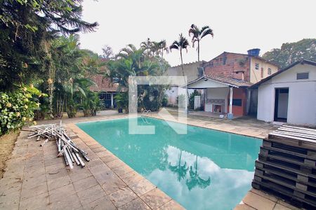 Casa à venda com 400m², 6 quartos e 4 vagasPiscina