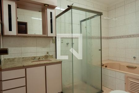 Casa à venda com 353m², 3 quartos e 5 vagasBanheiro da Suíte