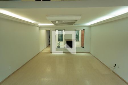 Sala de casa à venda com 3 quartos, 353m² em Vila Humaita, Santo André