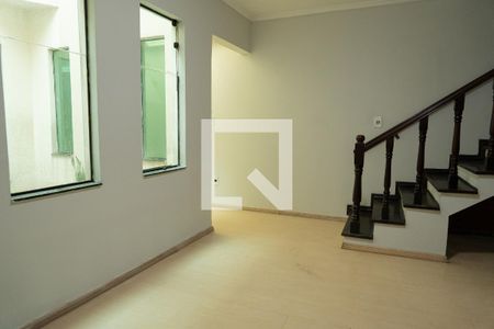 Casa à venda com 353m², 3 quartos e 5 vagasSala