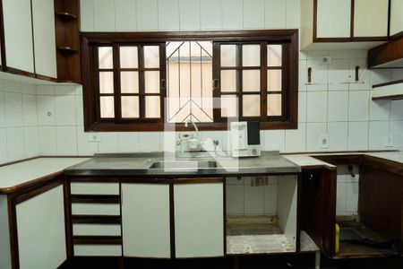 Casa à venda com 353m², 3 quartos e 5 vagasCozinha