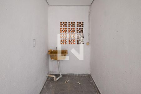 Casa para alugar com 130m², 2 quartos e 2 vagas Casa para alugar com 130m², 2 quartos e 2 vagasArea de Serviço