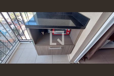 Sacada - sala  de apartamento para alugar com 2 quartos, 47m² em Vila Valparaíso, Santo André