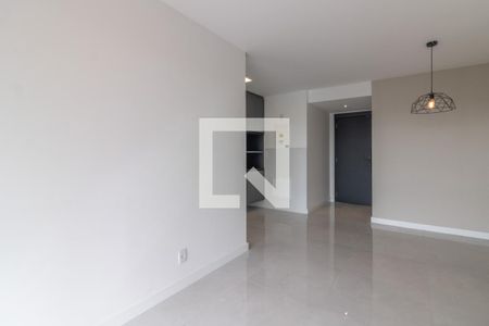 Sala de apartamento para alugar com 2 quartos, 70m² em Barra da Tijuca, Rio de Janeiro