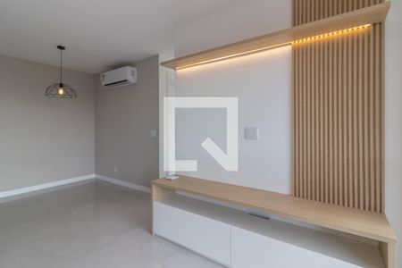 Sala de apartamento para alugar com 2 quartos, 70m² em Barra da Tijuca, Rio de Janeiro