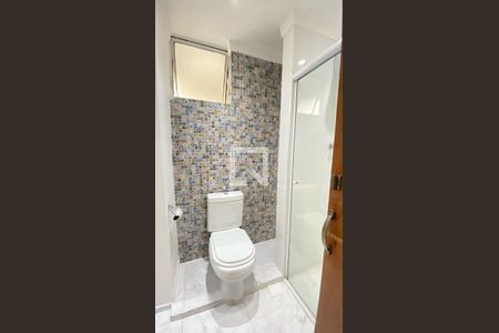 Banheiro  de apartamento à venda com 3 quartos, 62m² em Jardim São Savério, São Paulo