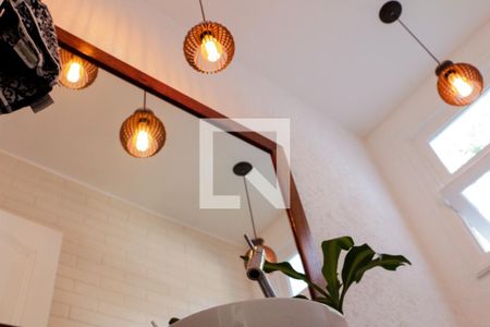 Casa à venda com 875m², 4 quartos e 4 vagas Casa à venda com 875m², 4 quartos e 4 vagasLavabo