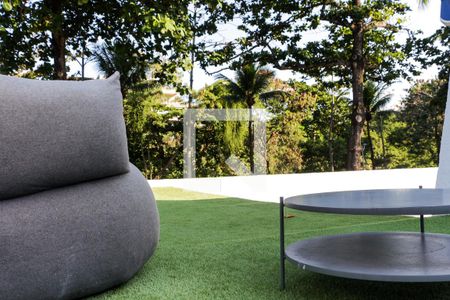 Casa à venda com 875m², 4 quartos e 4 vagas Casa à venda com 875m², 4 quartos e 4 vagasVaranda da Suíte 4