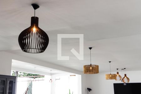 Sala de casa à venda com 4 quartos, 875m² em Barra da Tijuca, Rio de Janeiro