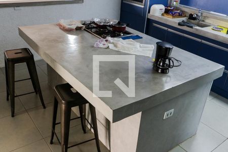 Casa à venda com 875m², 4 quartos e 4 vagas Casa à venda com 875m², 4 quartos e 4 vagasCozinha - Armários