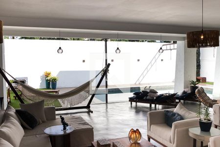 Sala de casa à venda com 4 quartos, 875m² em Barra da Tijuca, Rio de Janeiro