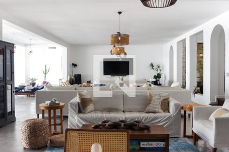 Sala de casa à venda com 4 quartos, 875m² em Barra da Tijuca, Rio de Janeiro