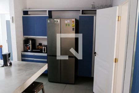 Casa à venda com 875m², 4 quartos e 4 vagas Casa à venda com 875m², 4 quartos e 4 vagasCozinha