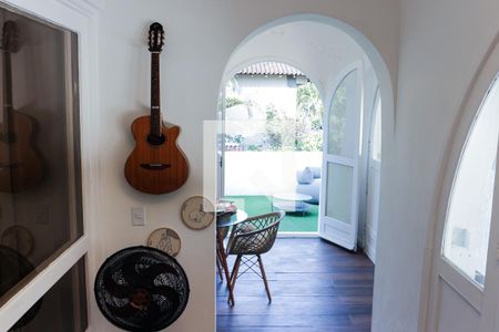 Casa à venda com 875m², 4 quartos e 4 vagas Casa à venda com 875m², 4 quartos e 4 vagasVaranda da Suíte 4