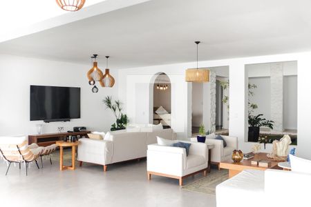 Sala de casa à venda com 4 quartos, 875m² em Barra da Tijuca, Rio de Janeiro