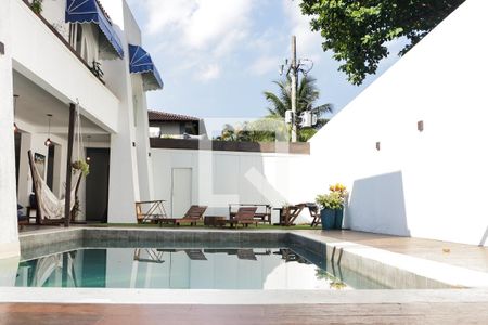 Casa à venda com 875m², 4 quartos e 4 vagas Casa à venda com 875m², 4 quartos e 4 vagasArea Comum