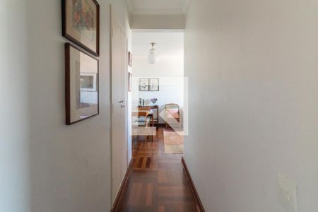 Corredor de apartamento à venda com 2 quartos, 79m² em Vila Romana, São Paulo