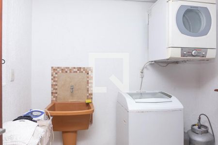 Casa para alugar com 300m², 4 quartos e 4 vagas Casa para alugar com 300m², 4 quartos e 4 vagasÁrea de Serviço