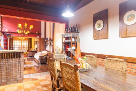 Casa para alugar com 300m², 4 quartos e 4 vagas Casa para alugar com 300m², 4 quartos e 4 vagasCozinha