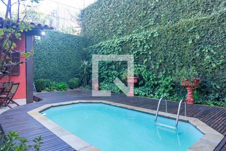 Casa para alugar com 300m², 4 quartos e 4 vagas Casa para alugar com 300m², 4 quartos e 4 vagasÁrea externa - piscina