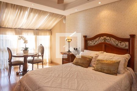 Casa para alugar com 300m², 4 quartos e 4 vagas Casa para alugar com 300m², 4 quartos e 4 vagasSuíte