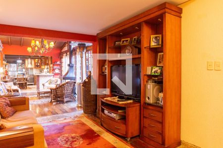 Casa para alugar com 300m², 4 quartos e 4 vagas Casa para alugar com 300m², 4 quartos e 4 vagasSala da tv