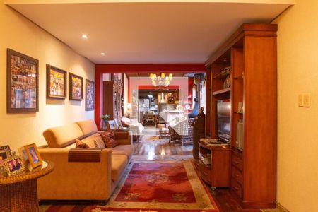 Casa para alugar com 300m², 4 quartos e 4 vagas Casa para alugar com 300m², 4 quartos e 4 vagasSala da tv